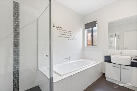 Property photo of 5 Hamlet Street Werribee VIC 3030