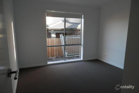 Property photo of 5 Ravenwoods Way Craigieburn VIC 3064