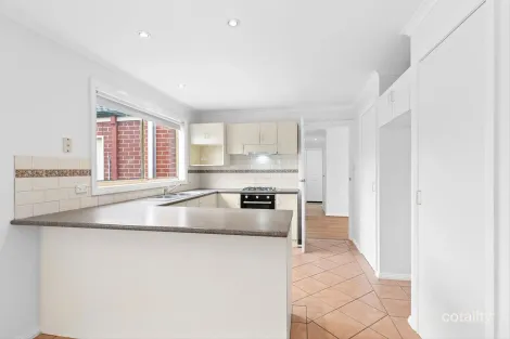 Property photo of 35 Willesden Drive Waurn Ponds VIC 3216