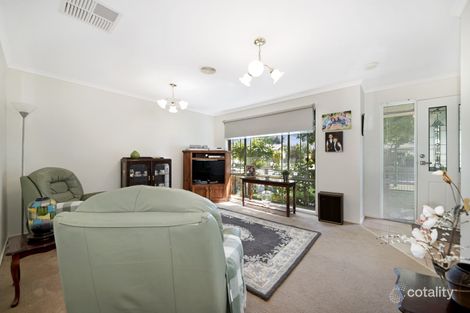 Property photo of 2 Tilbury Court Cranbourne East VIC 3977