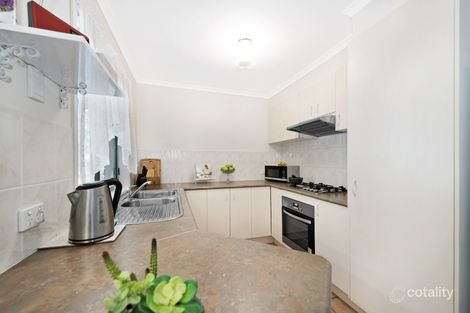 Property photo of 2 Tilbury Court Cranbourne East VIC 3977