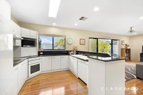 Property photo of 1 Corina Avenue Bolwarra Heights NSW 2320