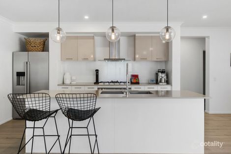 Property photo of 3 Yallock Circuit Torquay VIC 3228