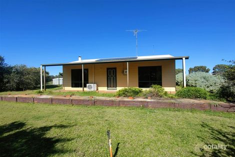 Property photo of 94 Bell Road Coonabidgee WA 6503