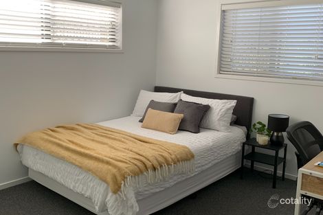 Property photo of 1/14 Sutherland Avenue Labrador QLD 4215