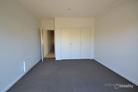 Property photo of 4 Rossmoyne Street Thornbury VIC 3071