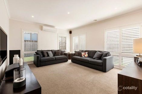 Property photo of 9 Ballanoma Green Epping VIC 3076