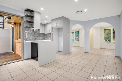 Property photo of 6 Hartnett Place Doonside NSW 2767