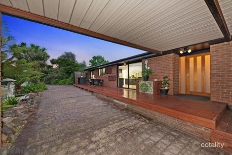 4 Metcalfe Dr, Romsey, VIC 3434