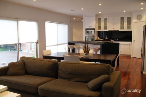 Property photo of 32 Bayfield Court Newcomb VIC 3219