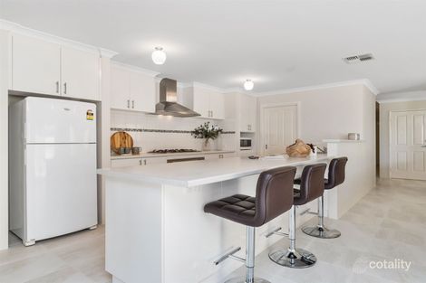 Property photo of 5 Carmine Close Southern River WA 6110