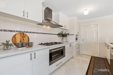 Property photo of 5 Carmine Close Southern River WA 6110