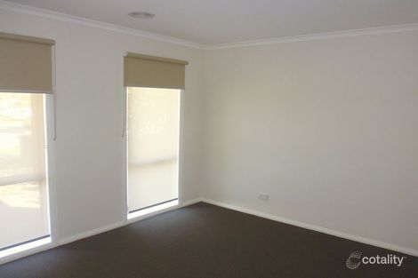 Property photo of 2/11 Crosslee Court Deer Park VIC 3023