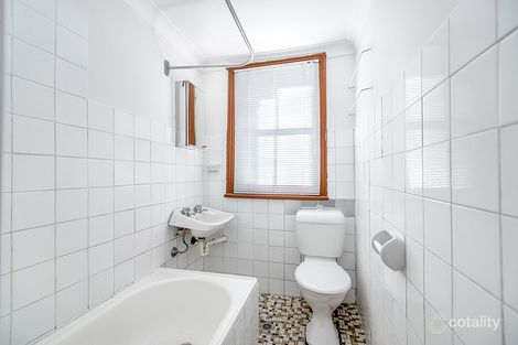 2/27 Wemyss St, Enmore, NSW 2042