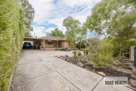 Property photo of 17 Sturtridge Road Lockridge WA 6054