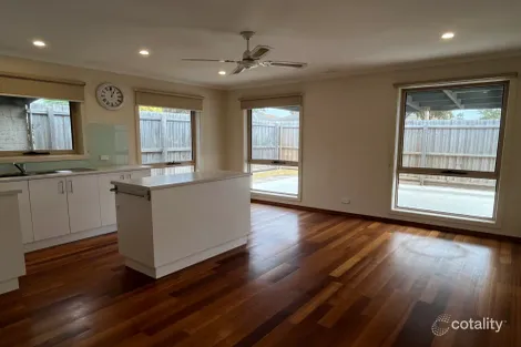 1/24 Cornthwaite Cres, Leopold, VIC 3224