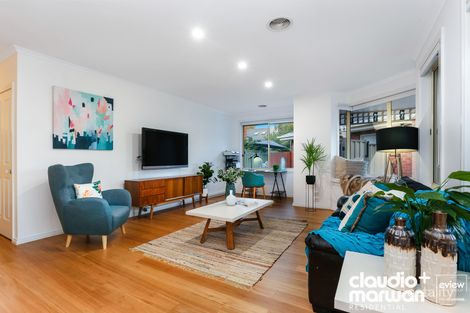 Property photo of 10 Barak Court Oak Park VIC 3046