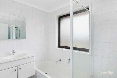 Property photo of 15 Hayden Close Florey ACT 2615