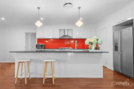17 MALLEE CCT, MOGGILL, QLD 4070