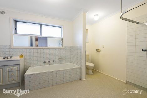 Property photo of 1 Craig Avenue Ferntree Gully VIC 3156