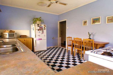 26 Coleman St, Leichhardt, QLD 4305