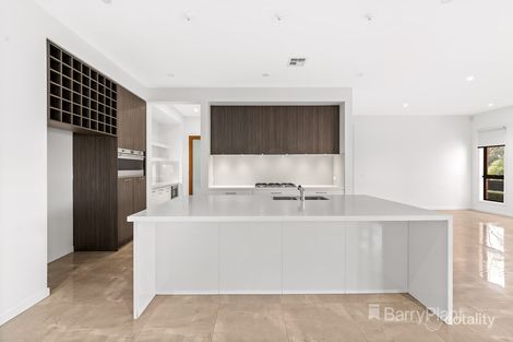 Property photo of 1 Archer Grove Doncaster VIC 3108
