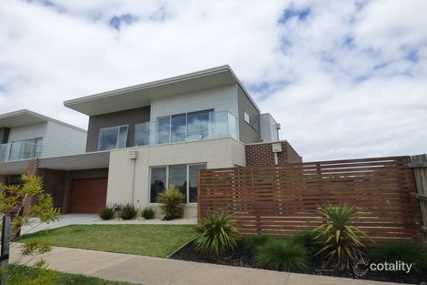 Property photo of 3 Waterside Drive Traralgon VIC 3844