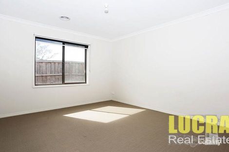 Property photo of 28 Sissinghurst Parade Mernda VIC 3754