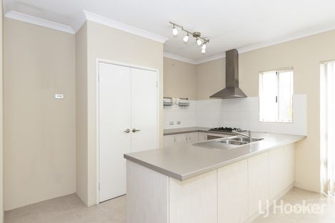 Property photo of 33 Bowline Avenue Alkimos WA 6038