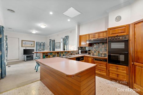 Property photo of 61 Waimarie Drive Mount Waverley VIC 3149