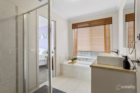 Property photo of 3 Wilgah Road Rosebud VIC 3939