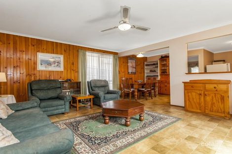 Property photo of 122 Manchester Road Mooroolbark VIC 3138
