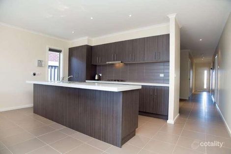 Property photo of 109 Newbury Boulevard Craigieburn VIC 3064