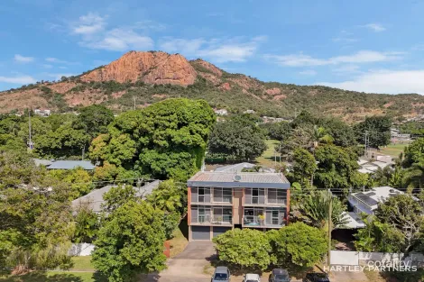 2/58 Eyre St, North Ward, QLD 4810