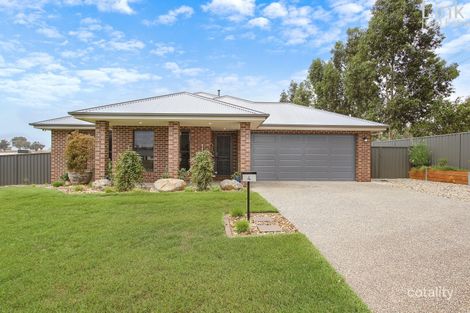 Property photo of 4 Tweed Court Thurgoona NSW 2640