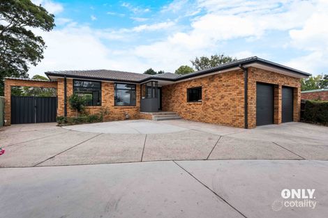 97 Gleneagles Dr, Endeavour Hills, VIC 3802