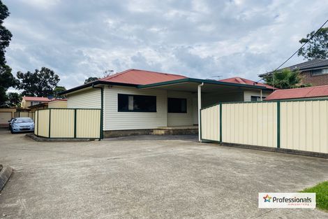 Property photo of 2/31 Douglas Road Quakers Hill NSW 2763