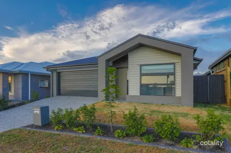 39 Redcomb Dr, Park Ridge, QLD 4125