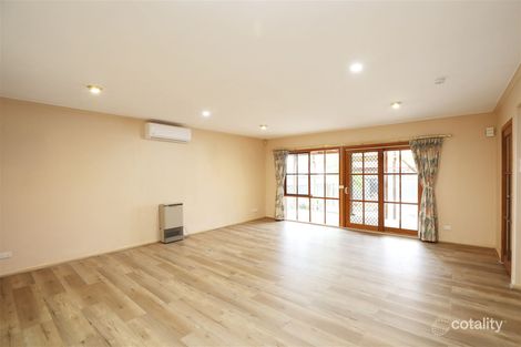 Property photo of 33 Tamarisk Avenue Glen Waverley VIC 3150