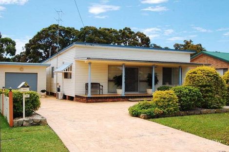 15 Ourringo Ave, Lake Haven, NSW 2263