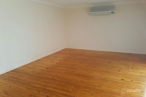 Property photo of 26 Chaperon Crescent Minto NSW 2566