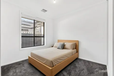 Property photo of 16 Isabella Crescent Angle Vale SA 5117