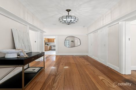 Property photo of 132 Warrigal Road Oakleigh VIC 3166