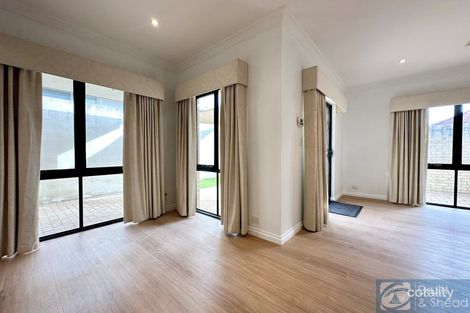 Property photo of 216A Holbeck Street Doubleview WA 6018