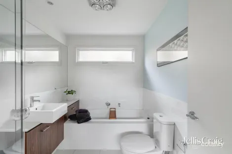 Property photo of 1/93 Karingal Drive Briar Hill VIC 3088