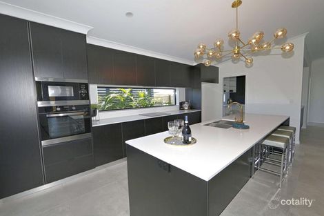 Property photo of 3 Lavella Street Bargara QLD 4670