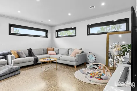 Property photo of 1 Stable Lane Diggers Rest VIC 3427