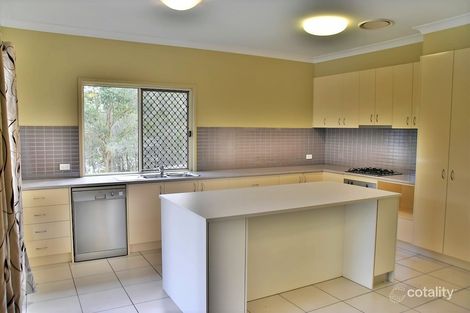 Property photo of 2 Yarraman Chase Waterford QLD 4133