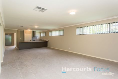 Property photo of 2 Bowden Place Armadale WA 6112