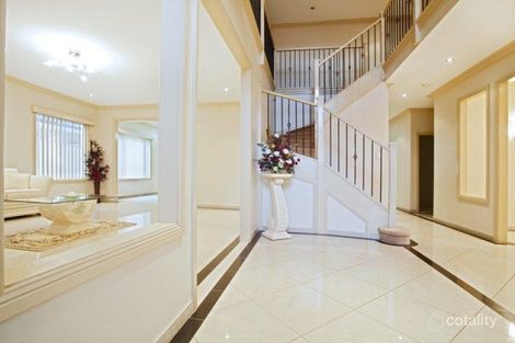 Property photo of 7 Bellerive Close West Hoxton NSW 2171